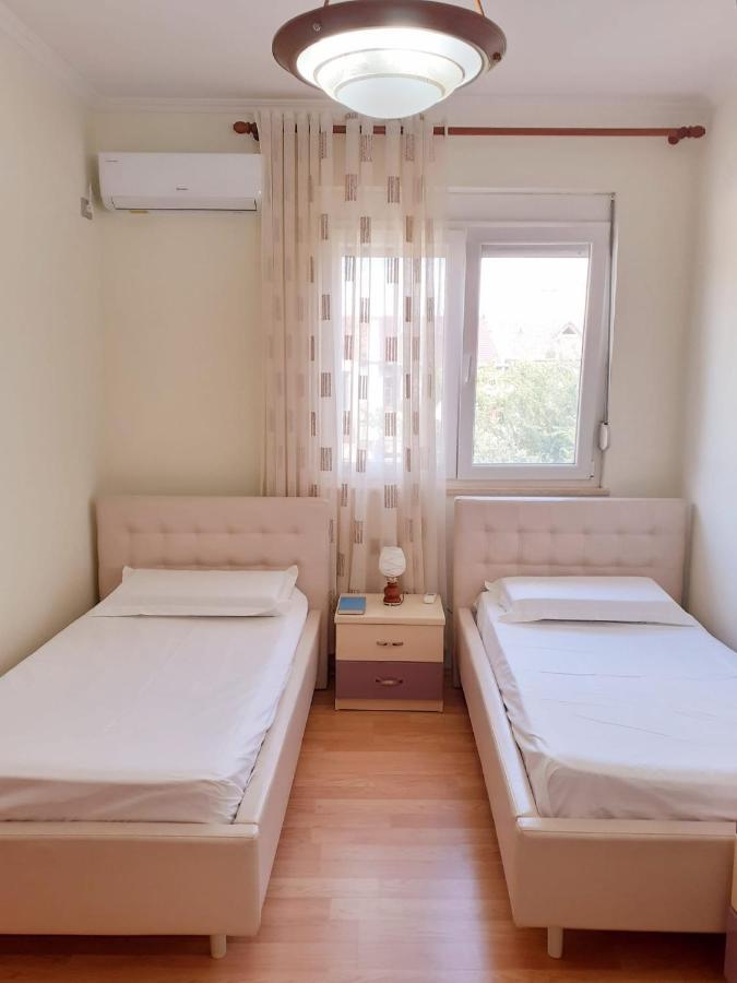 Guest House Zadeja Shkoder Exterior photo